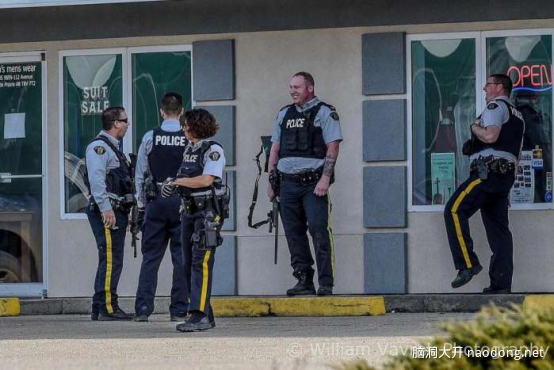 加拿大coser差点在大街上被警察射杀,只因NCR游骑兵制服太像恐怖分子